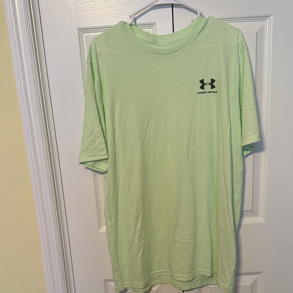 Under Armour Men's Light Green Short Sleeve Tee